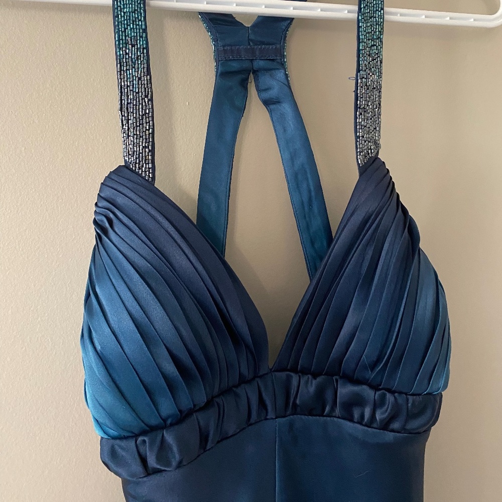 Jolie Deep Teal Satin V-Neck Prom Gown - Picture 4 of 11